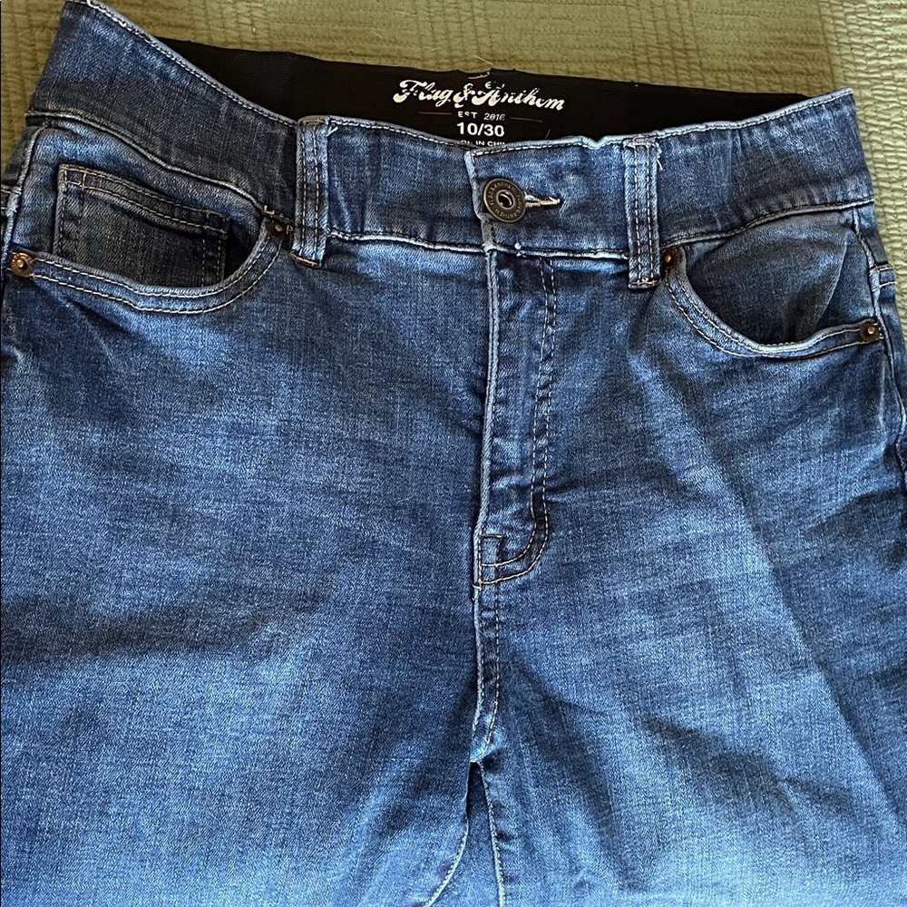 Flag & Anthem Women's Blue Cropped Jeans